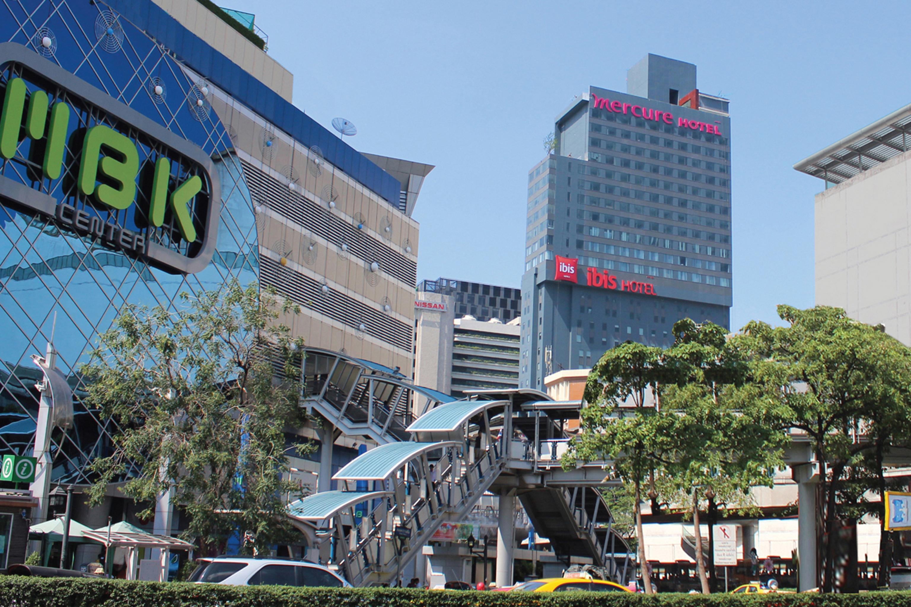 Ibis Bangkok Siam Hotell Exteriör bild